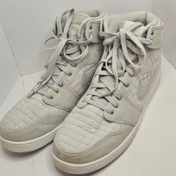 Nike Air Jordan 1 Mid SE Light Grey Quilted Men's Sneakers Size 15 - Picture 1 of 10